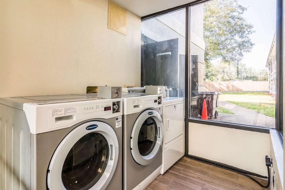 숙박 시설 내 편의 시설/서비스