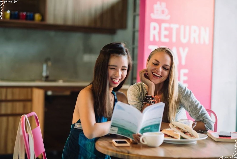 로비 좌석 공간