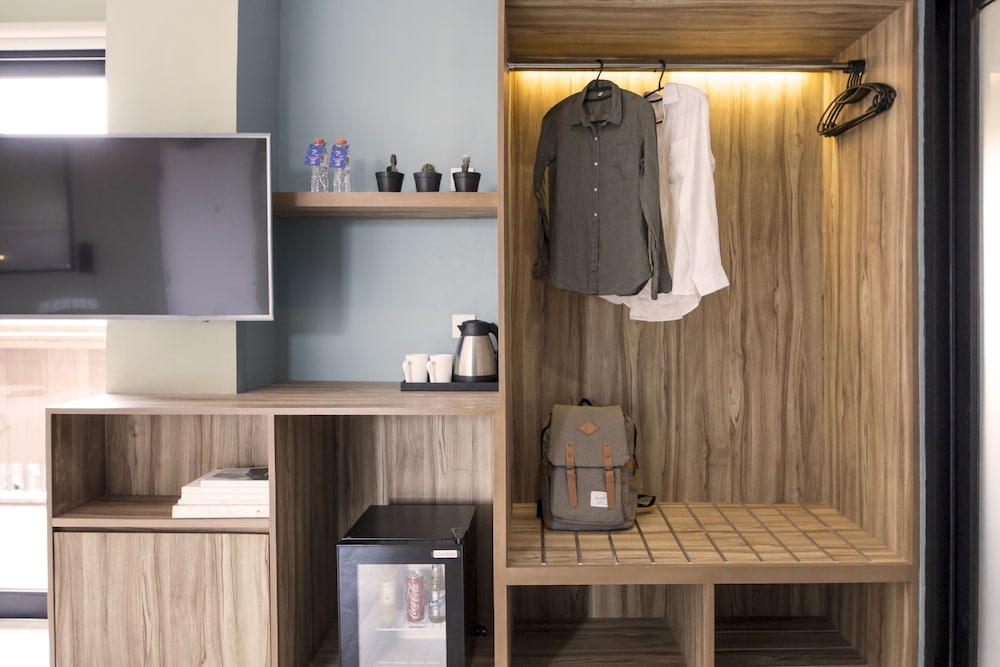 객실 내 비즈니스 센터