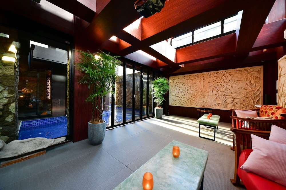 로비 좌석 공간