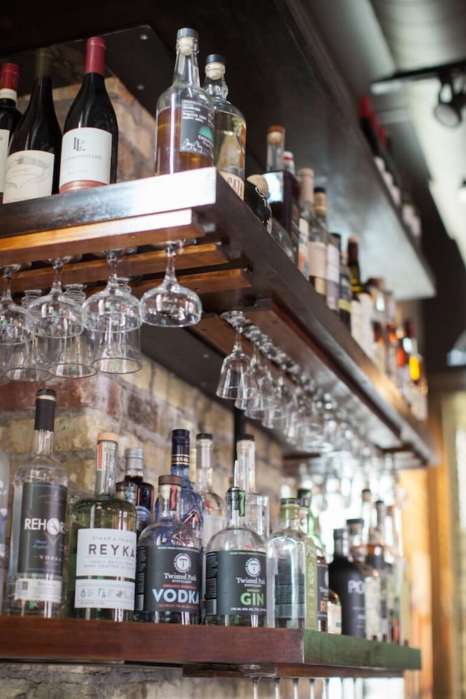 바(숙박 시설 내)