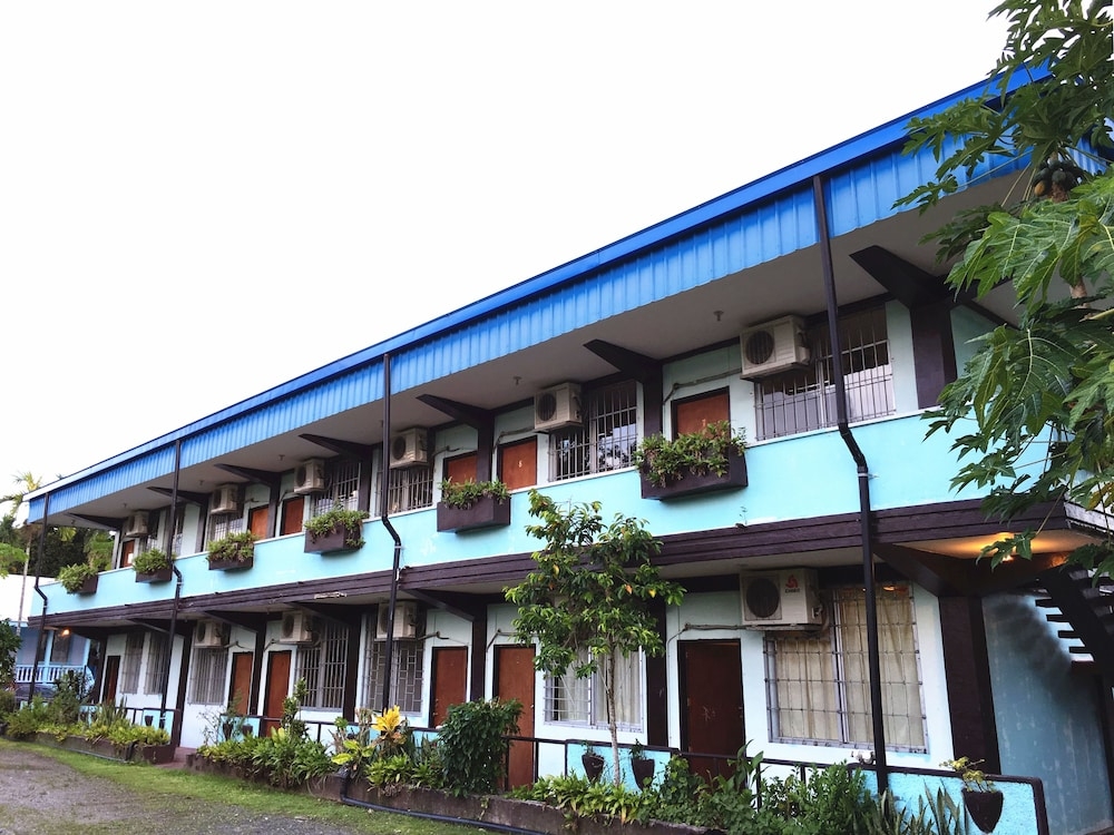 숙박 시설 정면