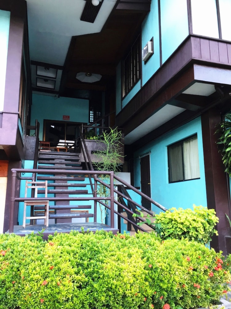 숙박 시설 정면