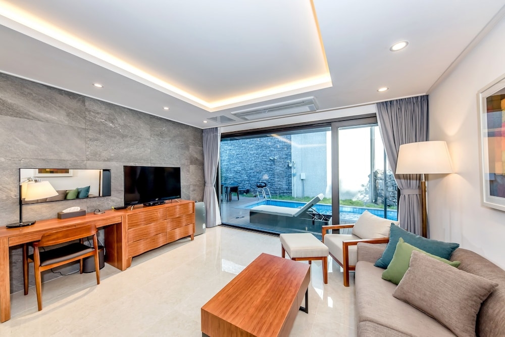 객실 내 편의 시설/서비스