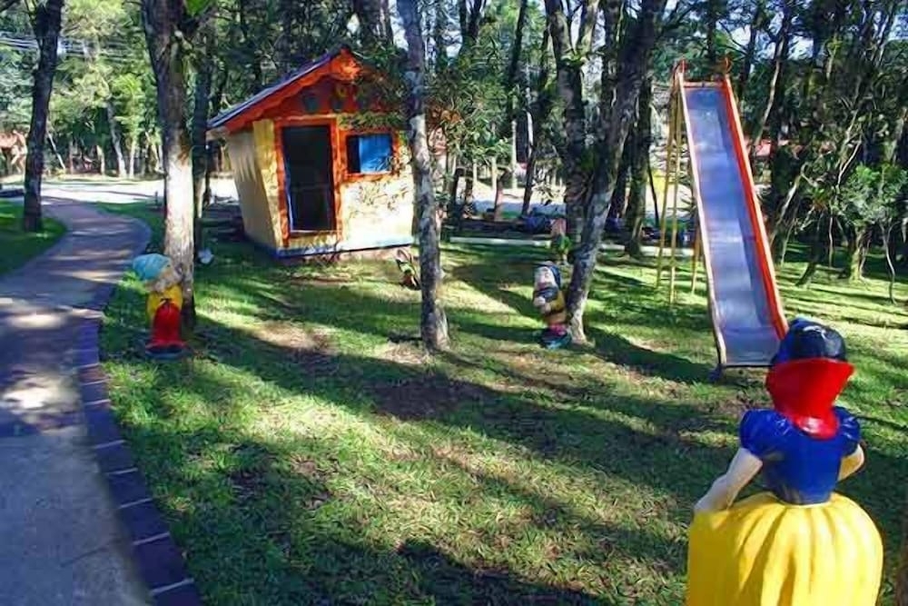 어린이 놀이 공간 - 야외