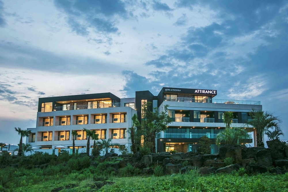 숙박 시설 정면