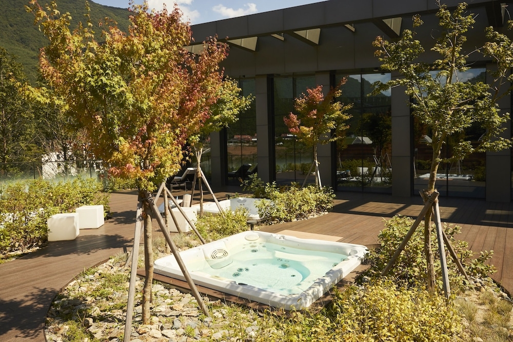 야외 스파 욕조