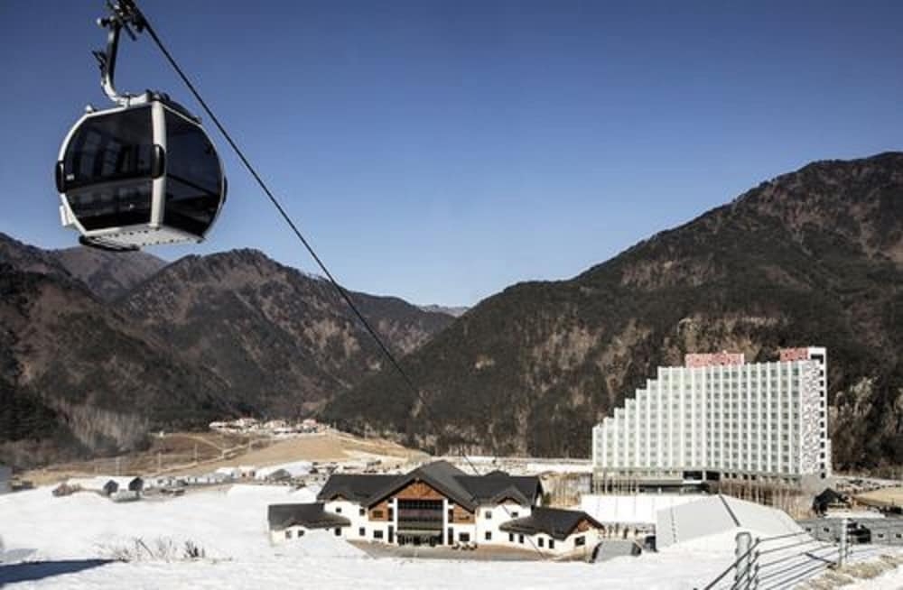 숙박 시설 정면