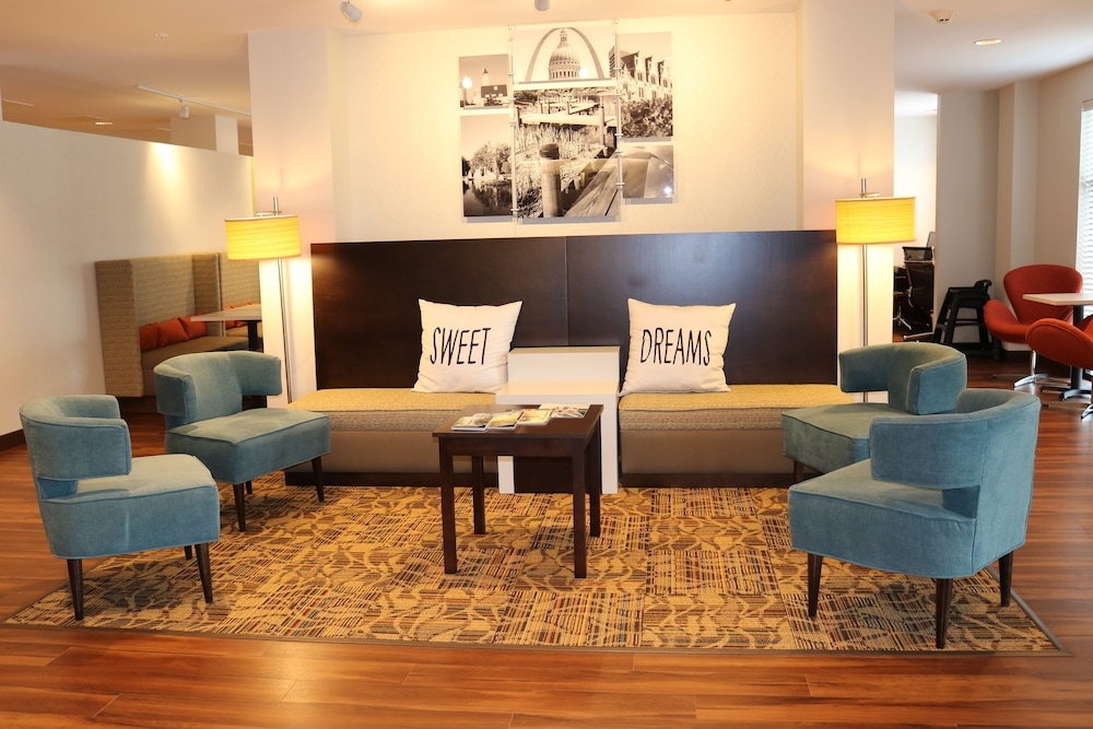 로비 좌석 공간