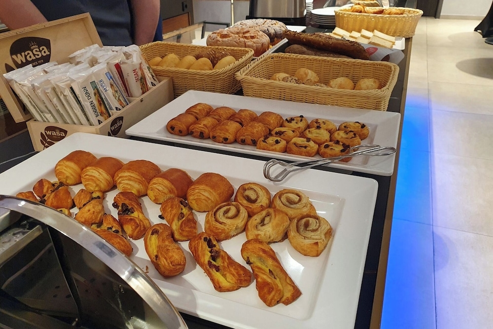 뷔페 아침 식사