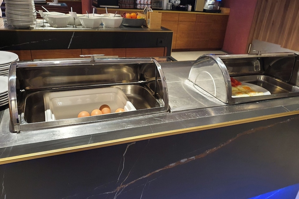 뷔페 아침 식사