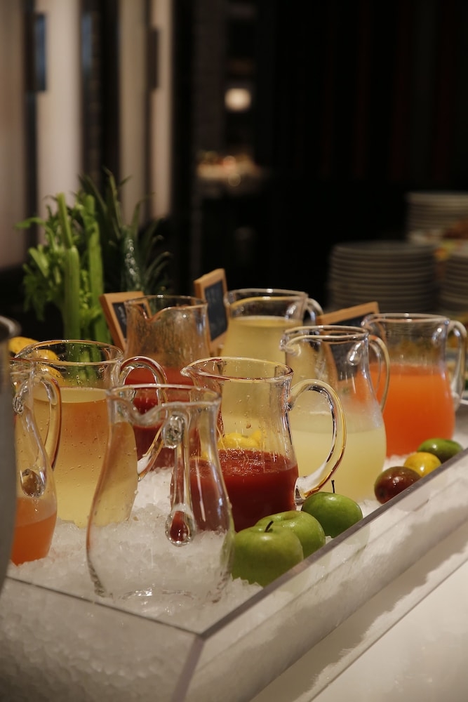 뷔페 아침 식사