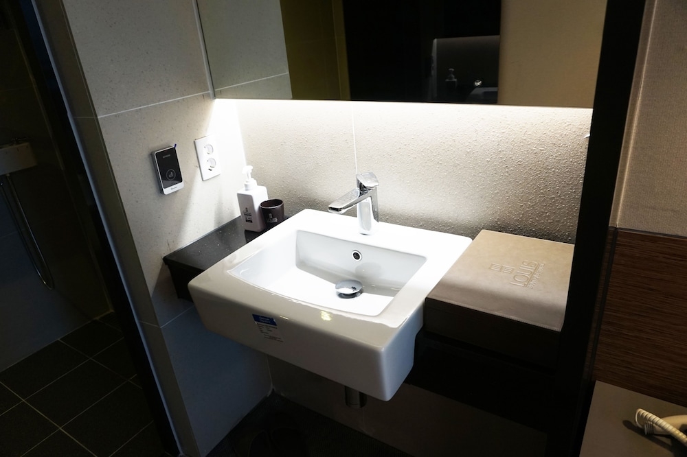 욕실 세면대