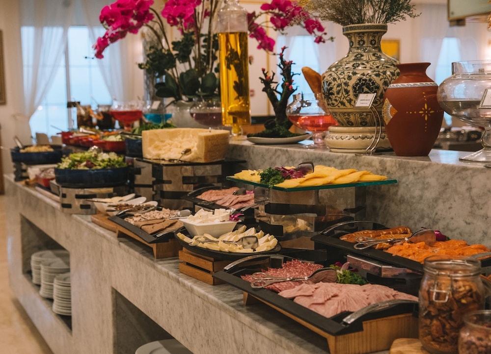 뷔페 아침 식사