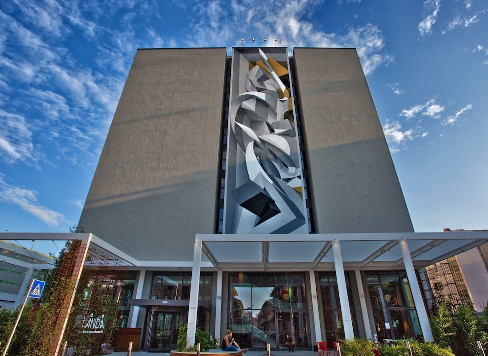 숙박 시설 정면