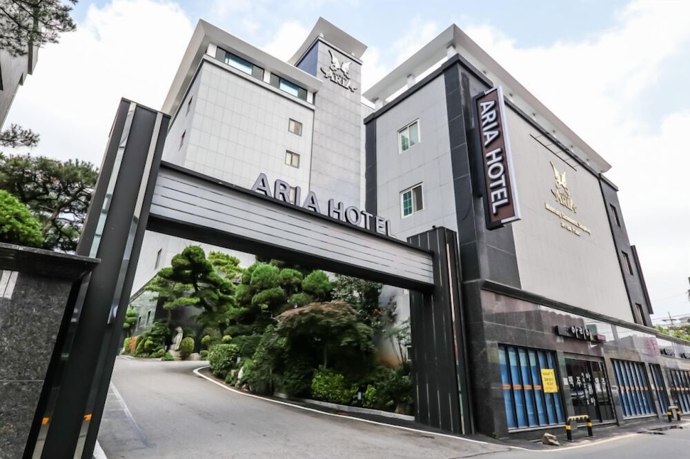 숙박 시설 정면