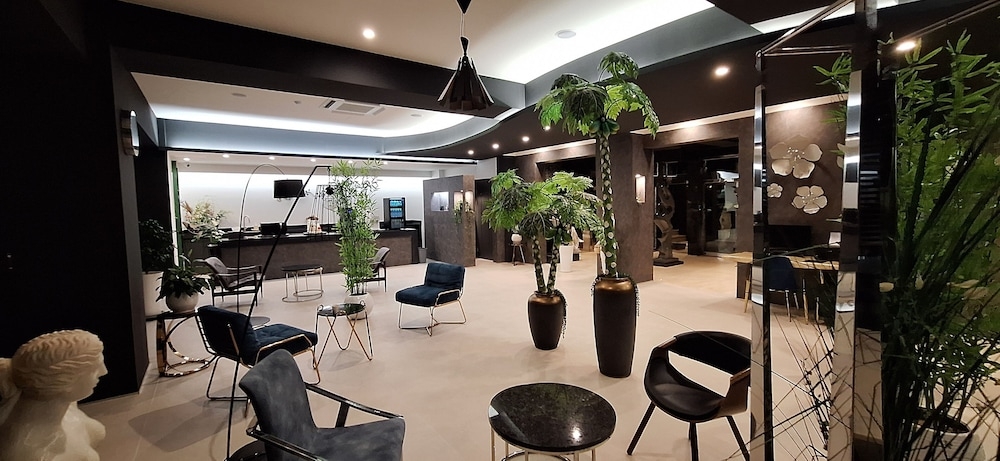 로비 좌석 공간