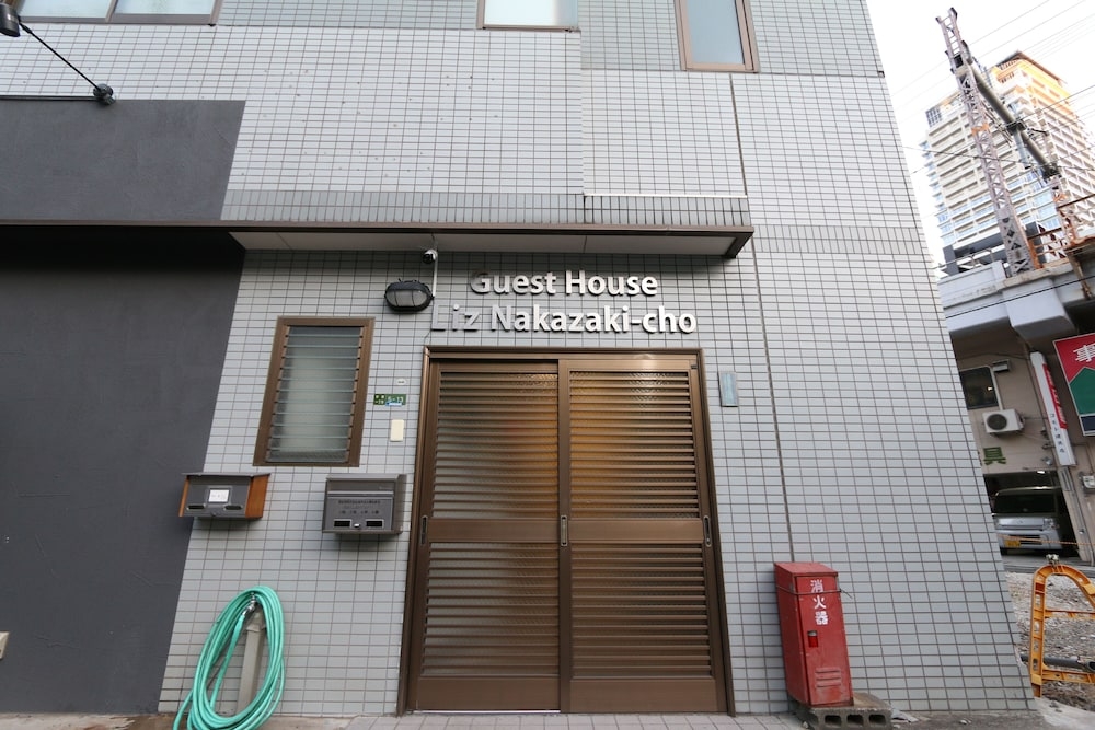 숙박 시설 정면