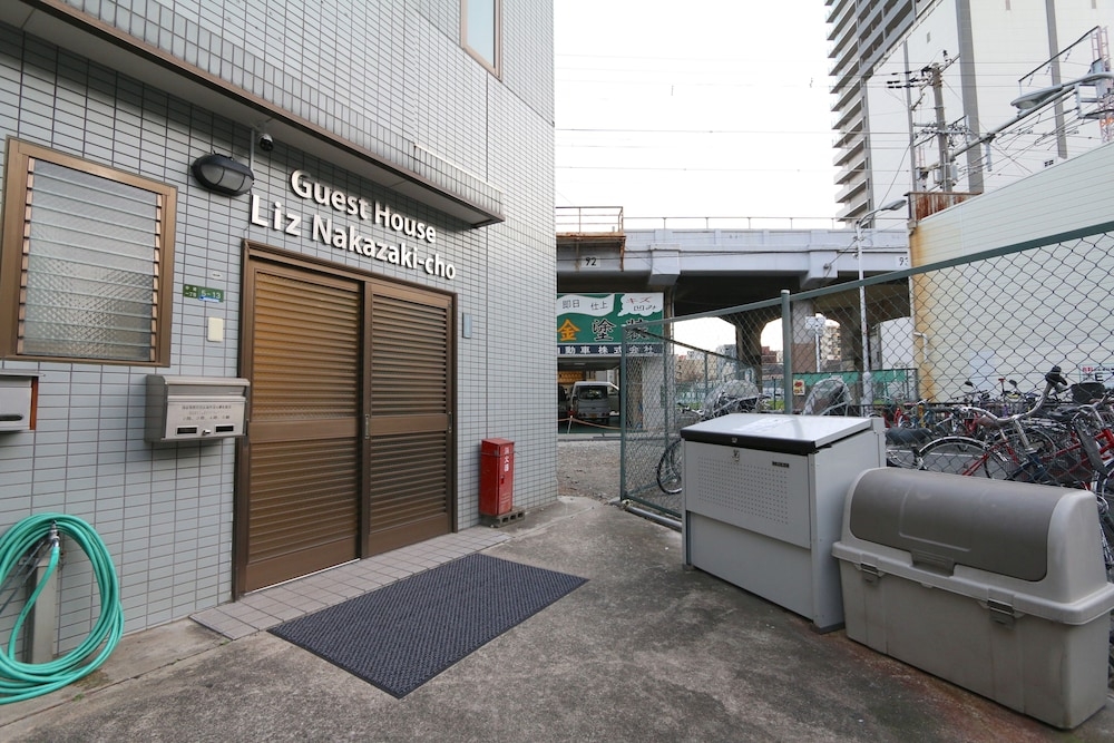 숙박 시설 정면