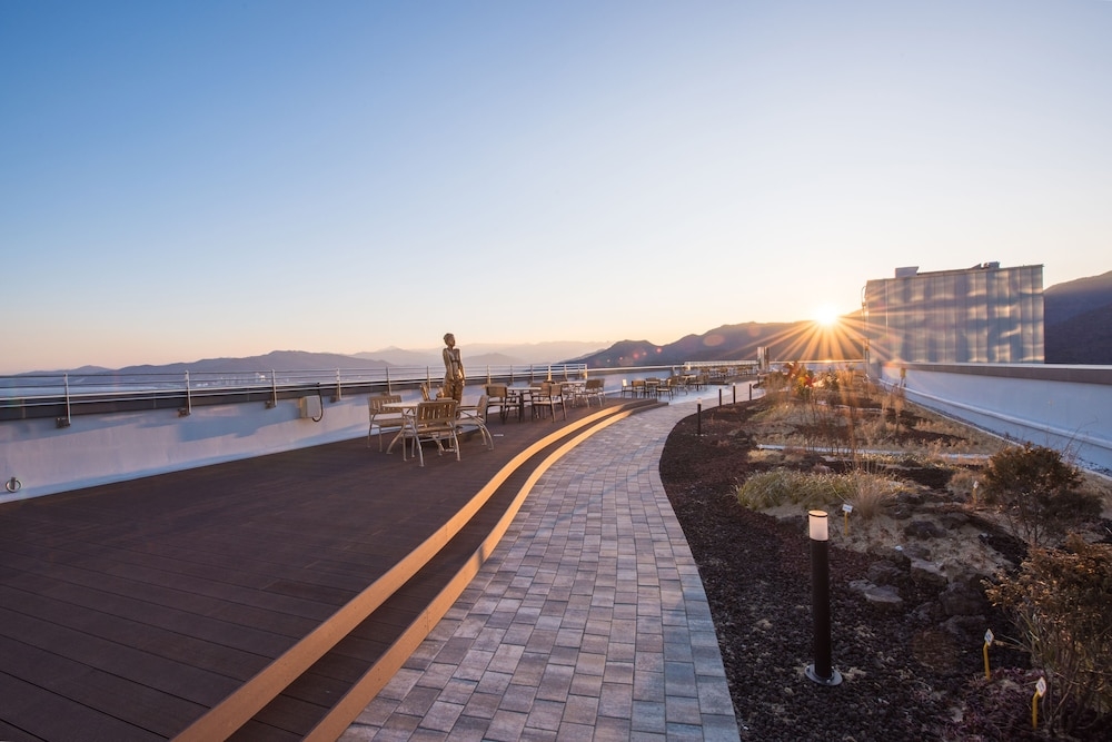 숙박 시설 내 편의 시설/서비스