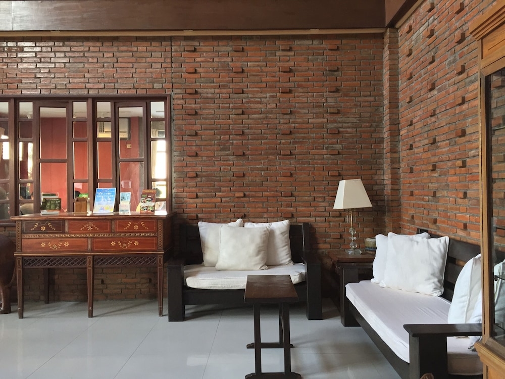 로비 좌석 공간