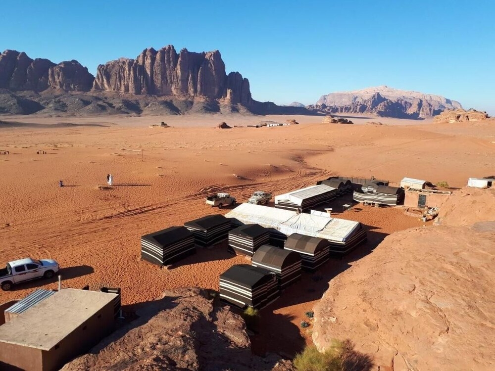 숙박 시설 구내