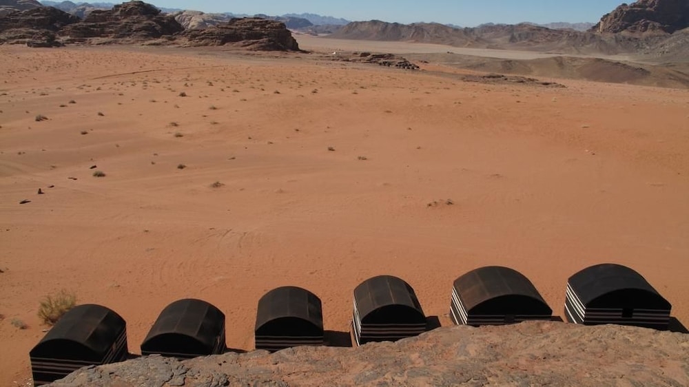 숙박 시설 구내