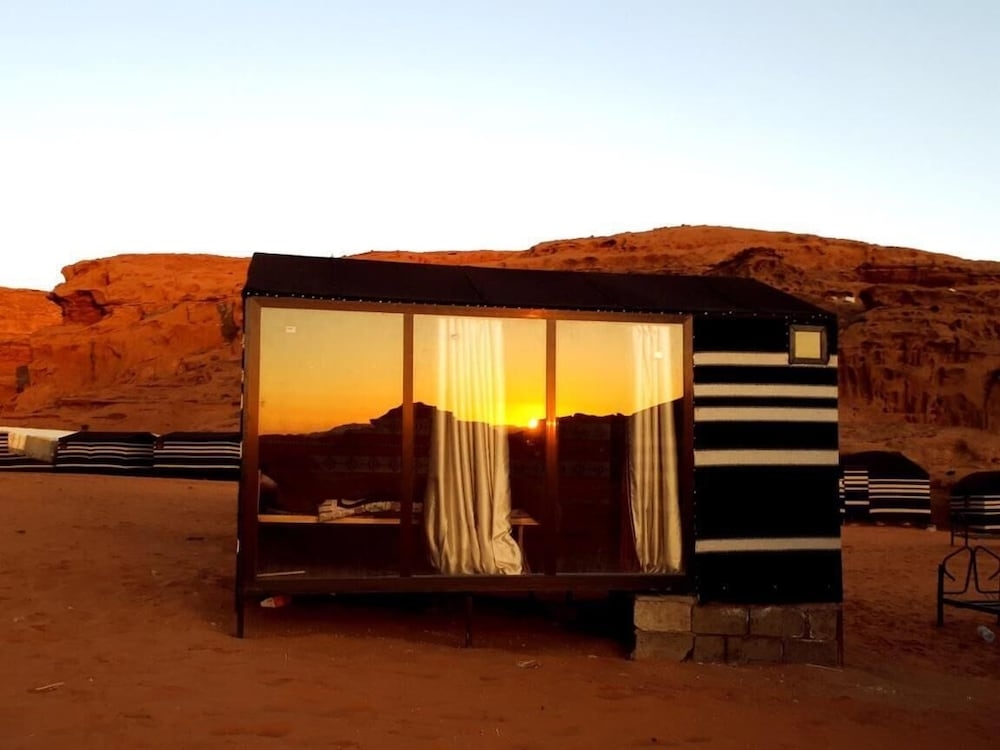 숙박 시설 구내