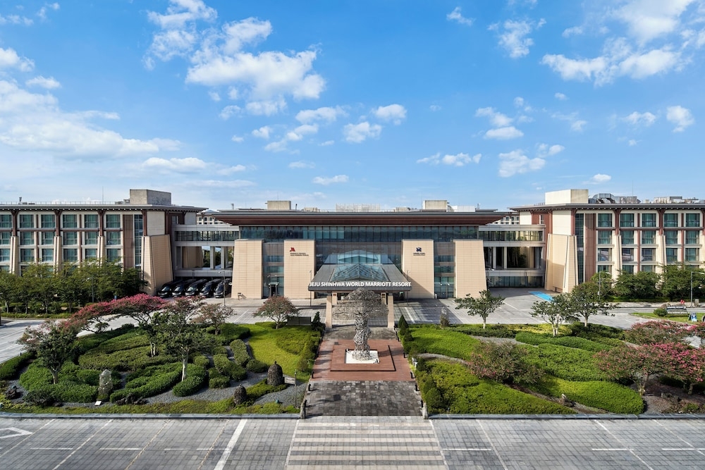 숙박 시설 정면