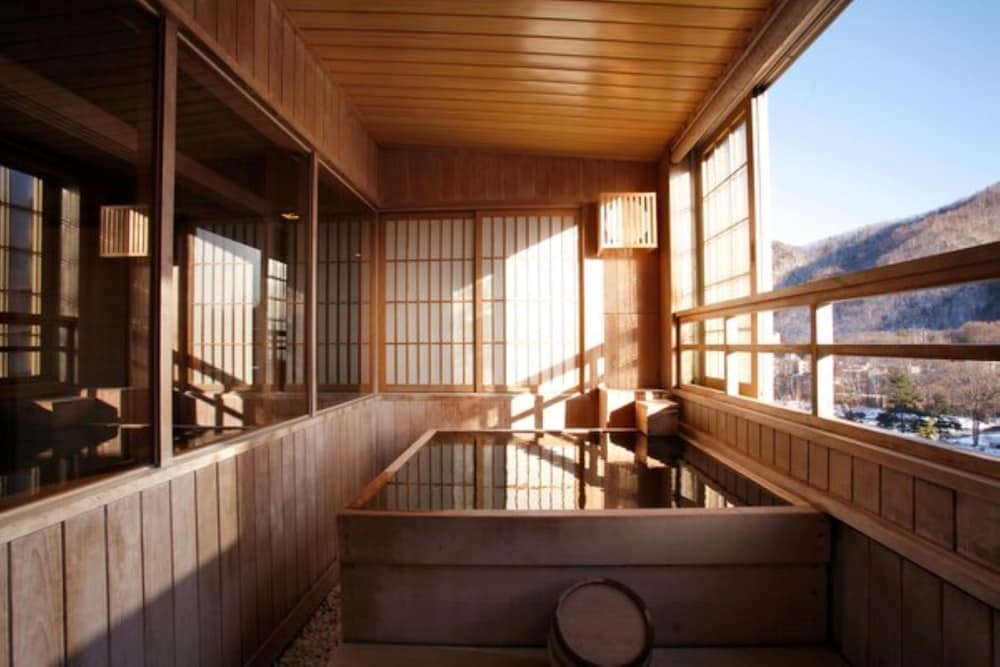 전용 스파 욕조