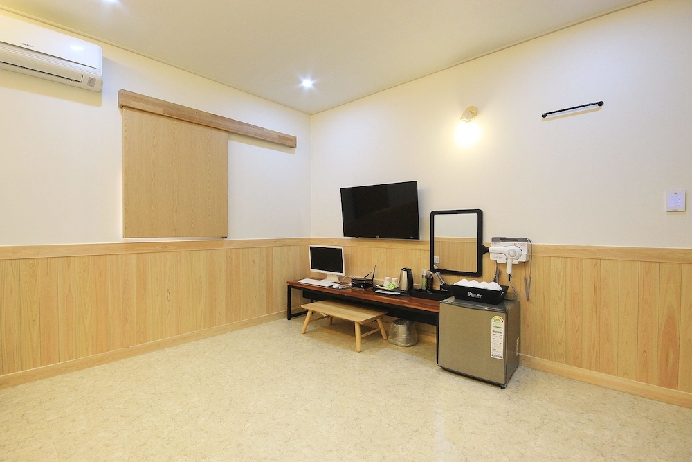 객실 내 비즈니스 센터