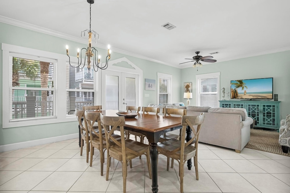 객실 내 식사 공간