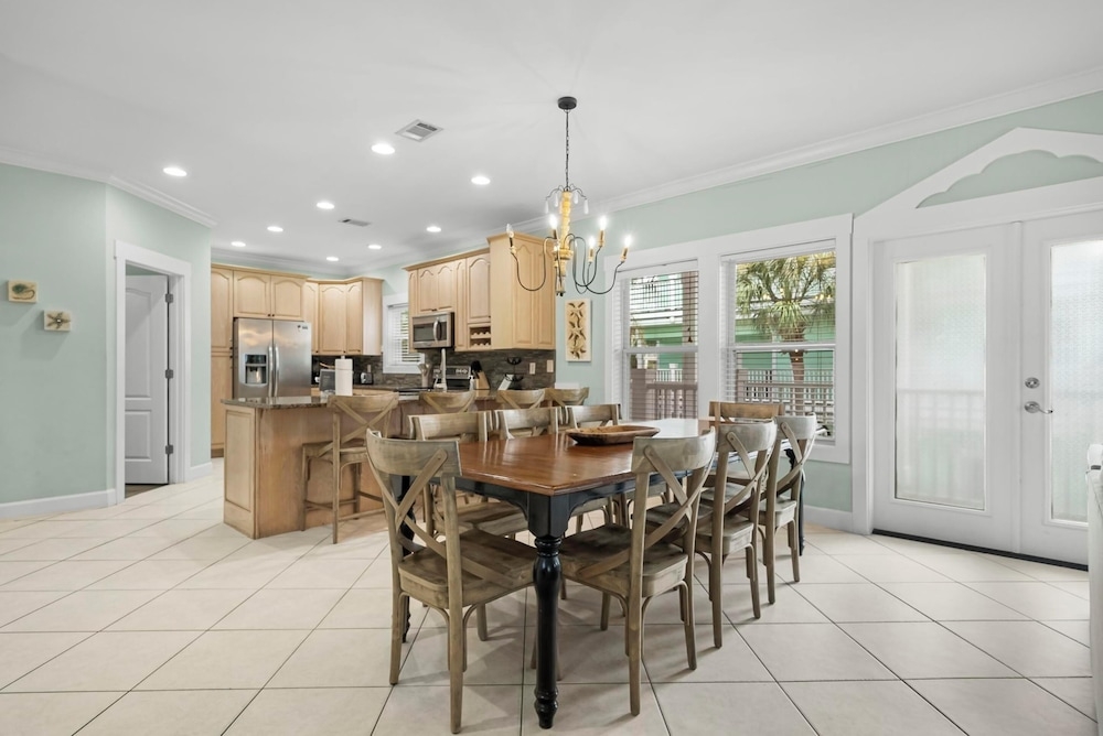 객실 내 식사 공간