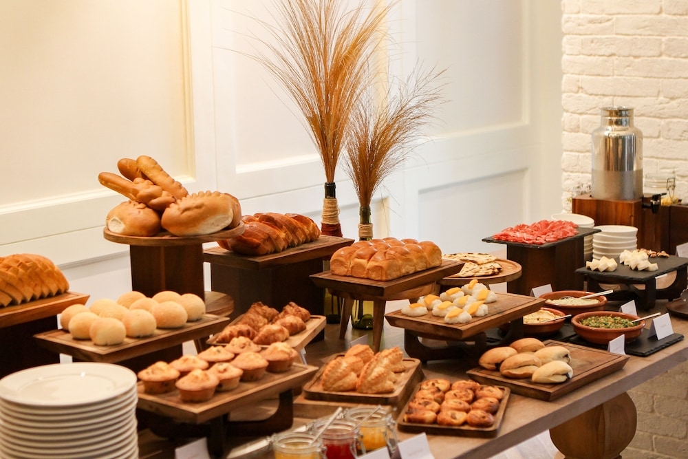 뷔페 아침 식사