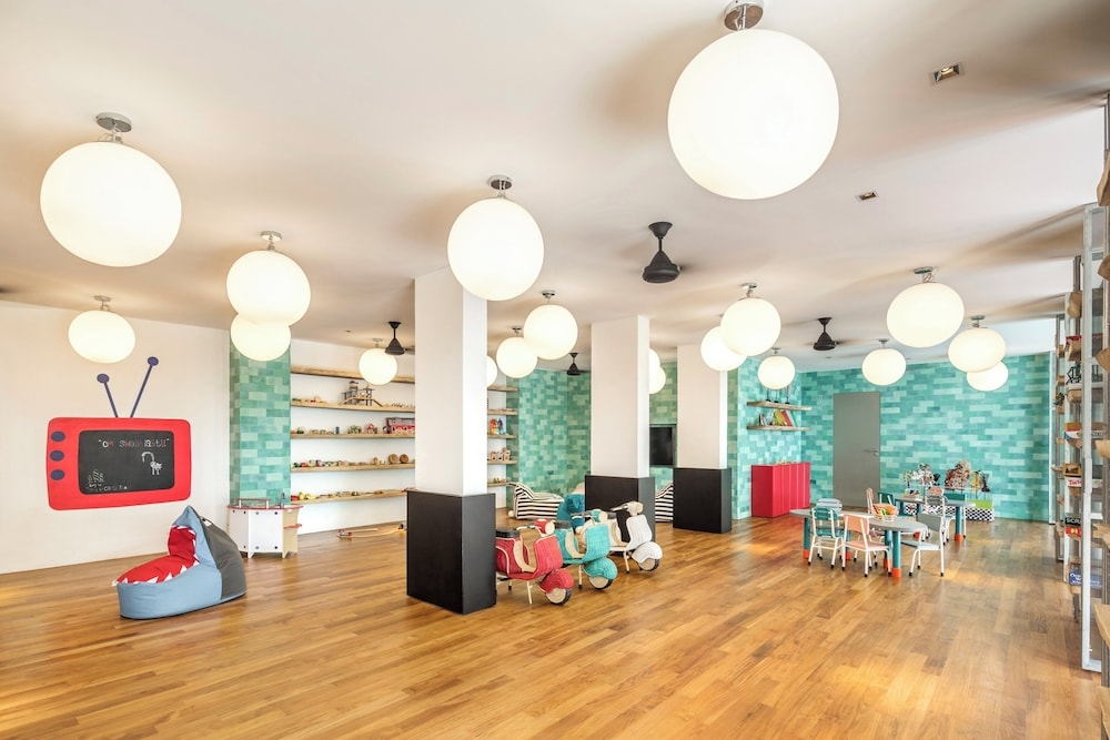 어린이 놀이 공간 - 실내