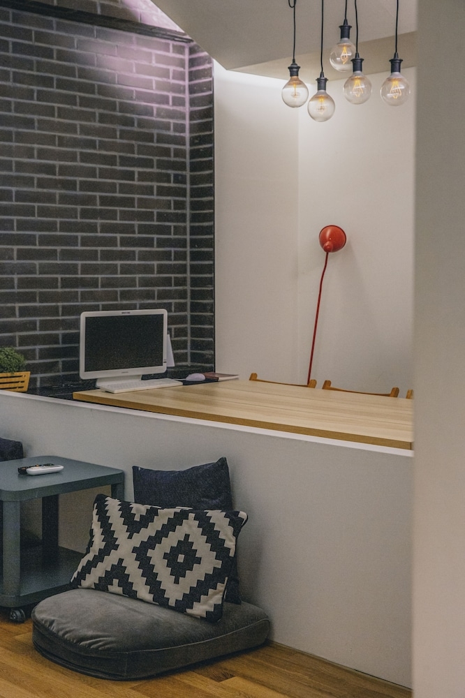 객실 내 식사 공간