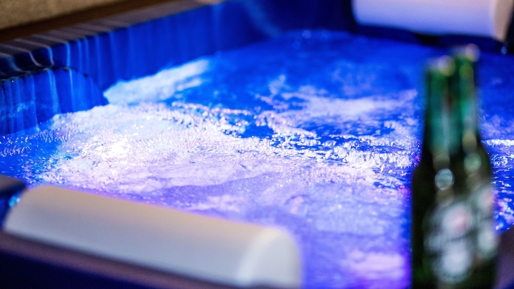 전용 스파 욕조