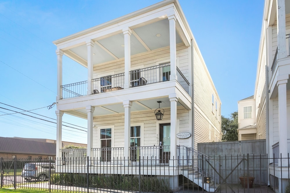 숙박 시설 정면