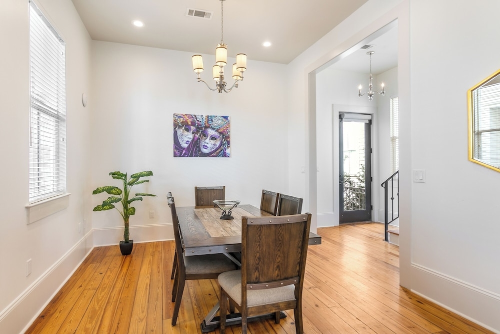 객실 내 식사 공간