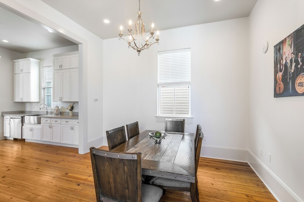 객실 내 식사 공간