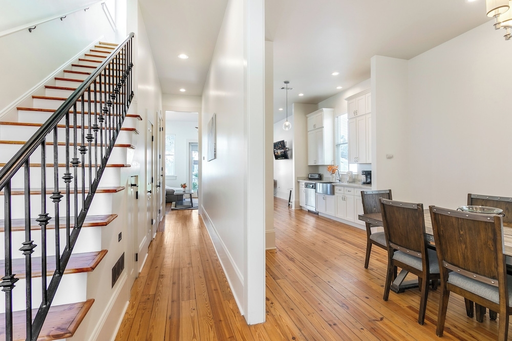 객실 내 식사 공간