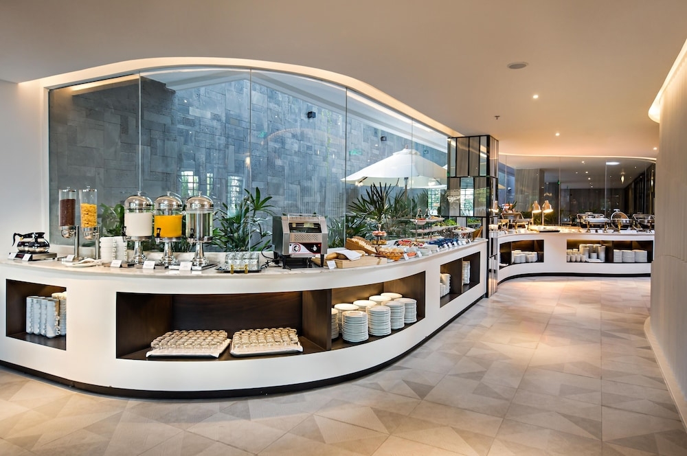 뷔페 아침 식사