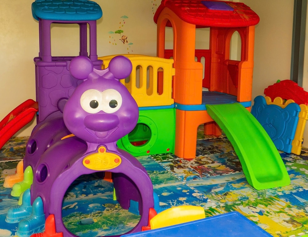 어린이 놀이 공간 - 실내