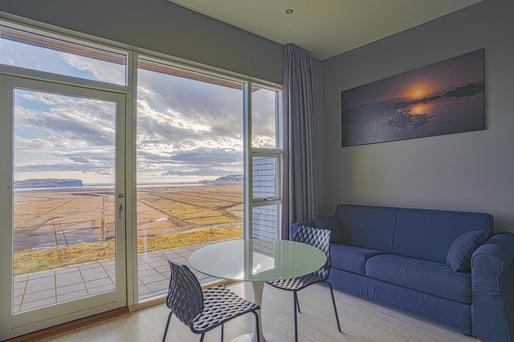 객실 내 식사 공간