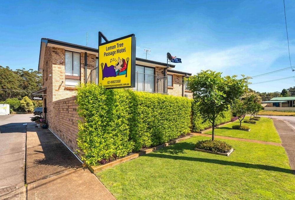 숙박 시설 정면