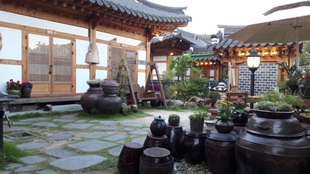 숙박 시설 구내