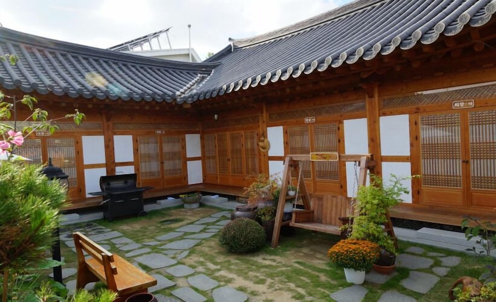 숙박 시설 구내