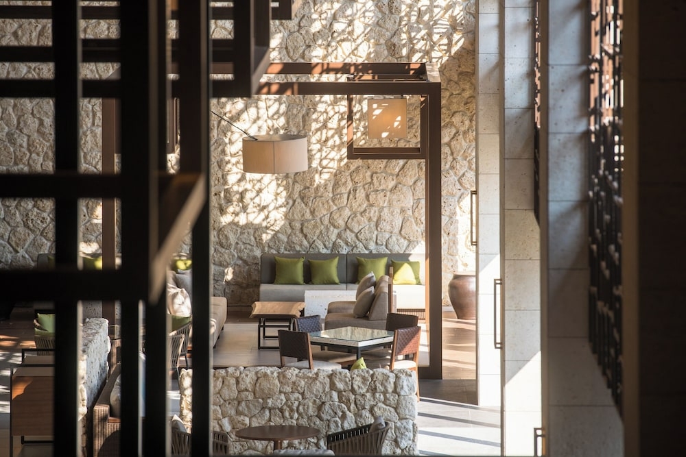 로비 좌석 공간