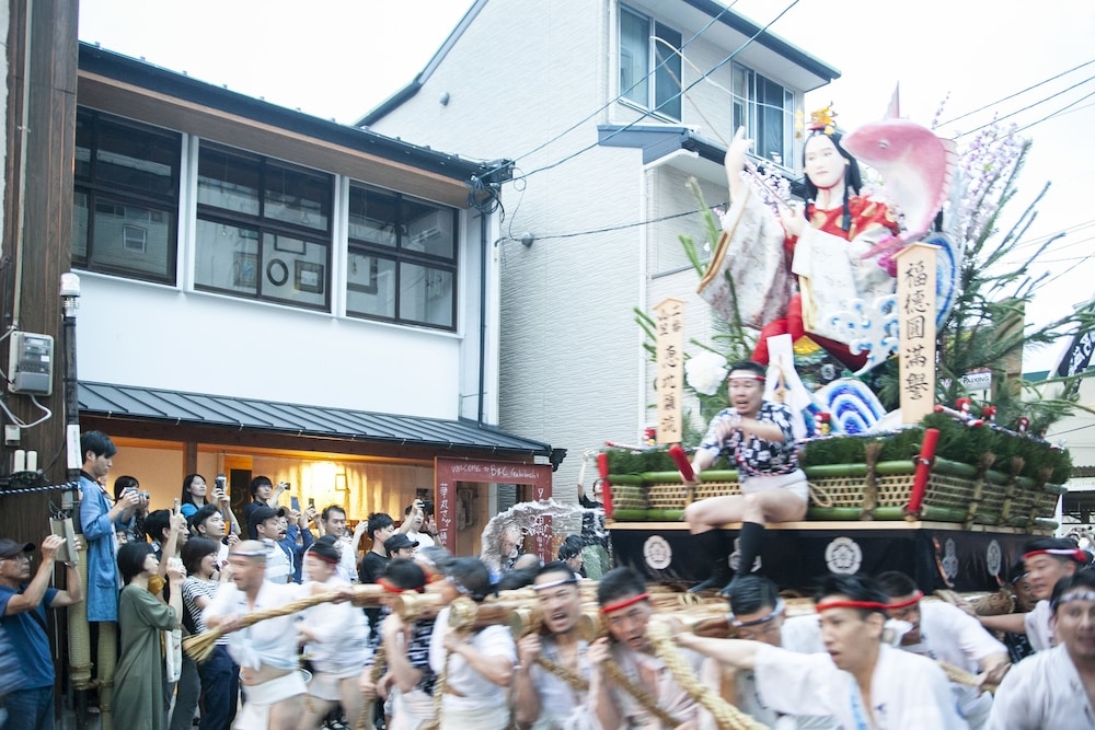 숙박 시설 정면