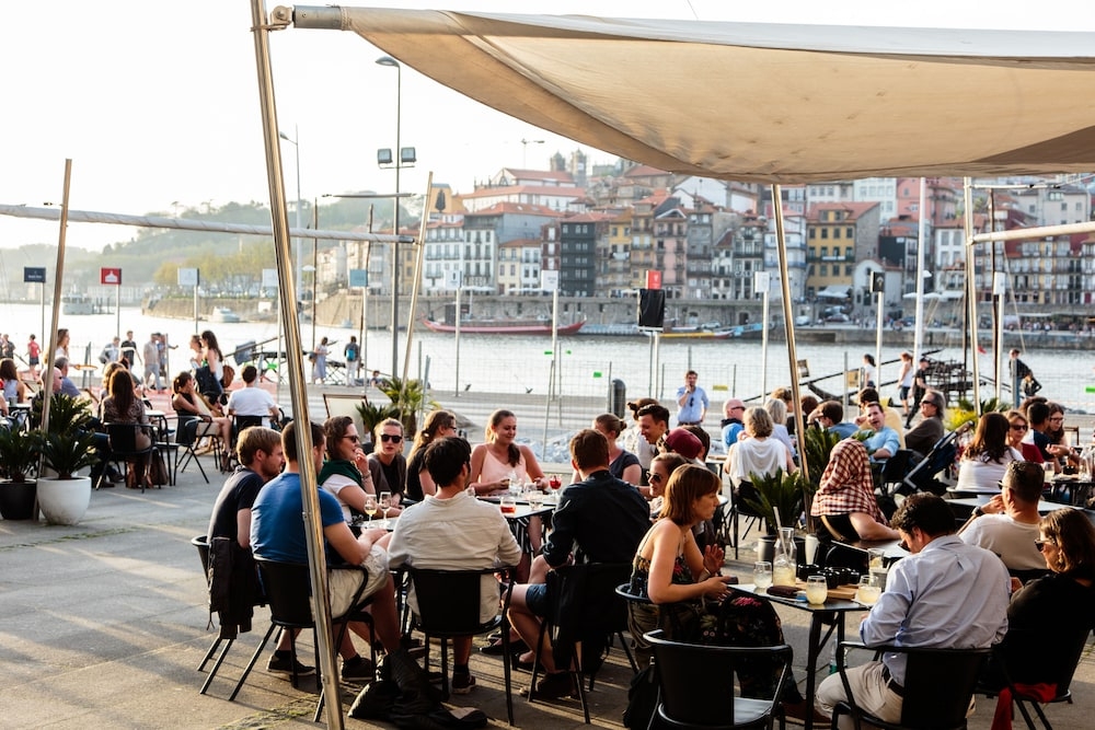 바(숙박 시설 내)